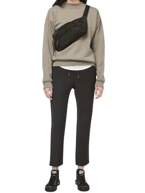 Lululemon On The Fly Pant Woven Size 2